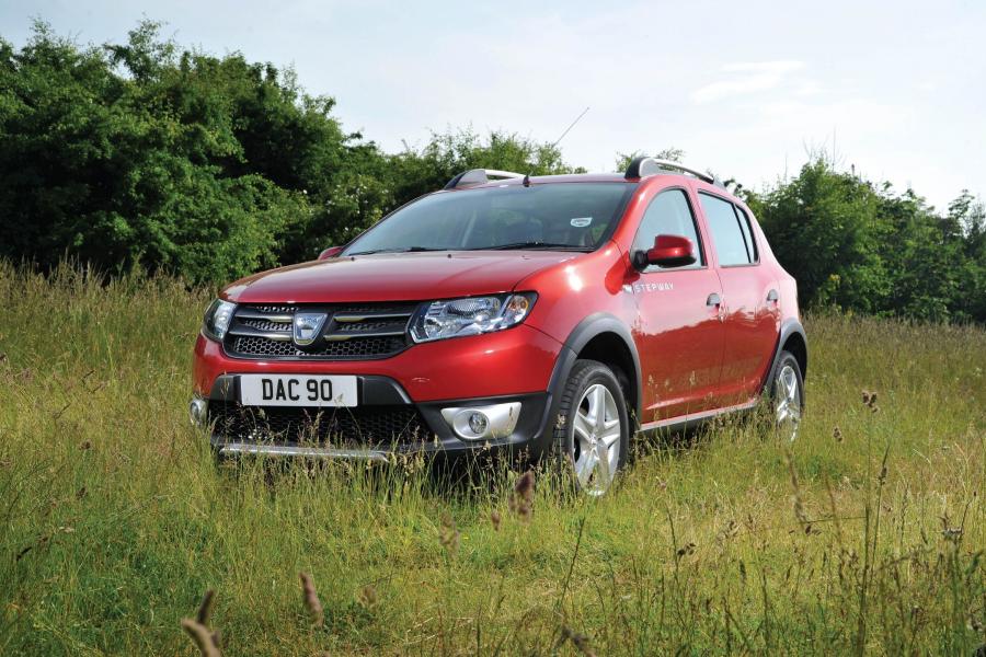  Dacia Sandero Stepway 2013 года  (UK) (фото 24 из 37)